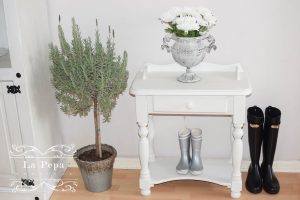 Upcycle | From Shabby to Chic Console Table
