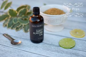 Eco Beauty | Homemade Sugar and Almond Oil Scrub