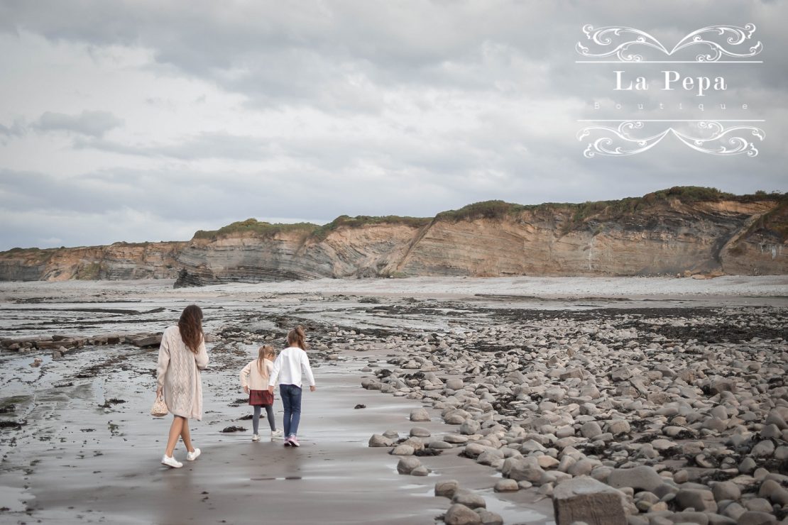 Wild Walks | Fossil Collecting at Lilstock Beach