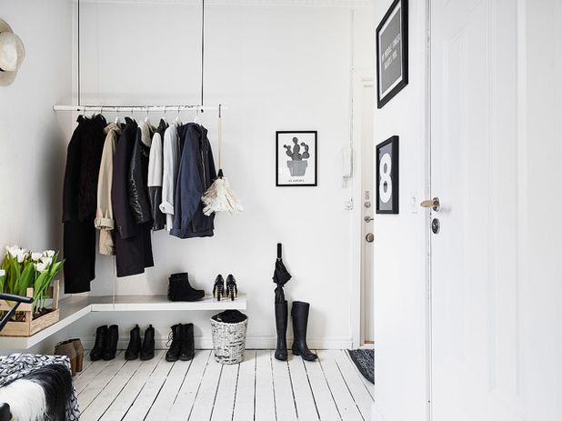 minimal and sustainable wardrobe